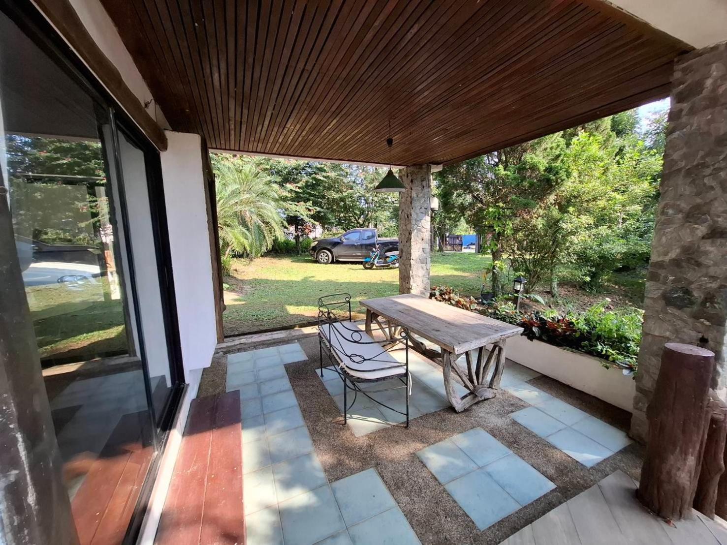 Balmy Hideout Cafe & Homestay Ban Huai Kaeo Esterno foto