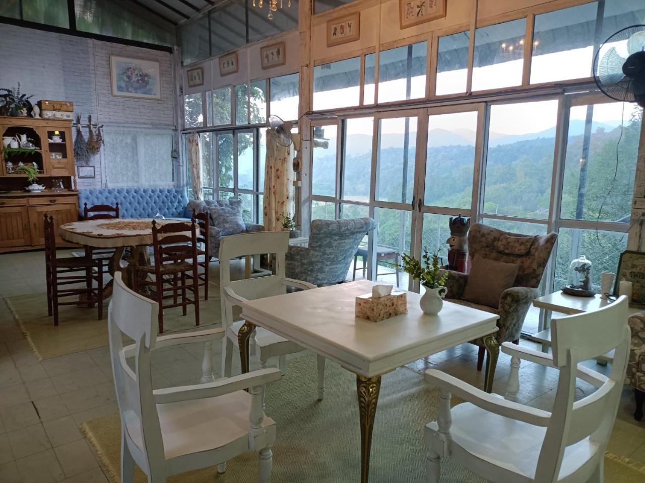 Balmy Hideout Cafe & Homestay Ban Huai Kaeo Esterno foto
