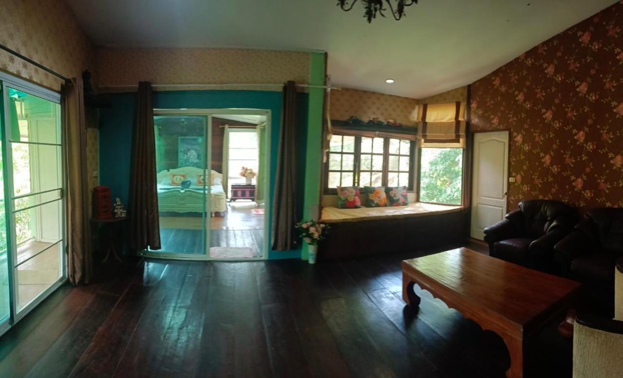 Balmy Hideout Cafe & Homestay Ban Huai Kaeo Esterno foto