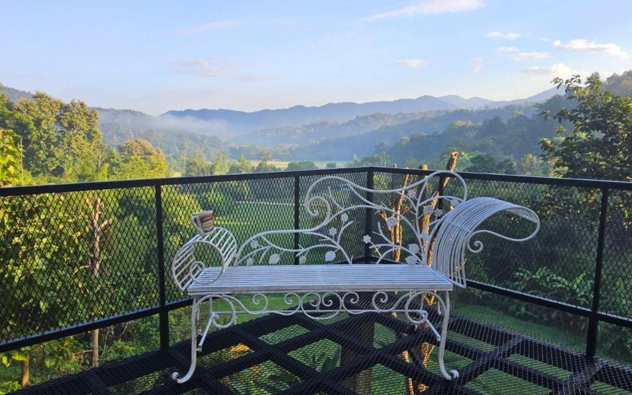 Balmy Hideout Cafe & Homestay Ban Huai Kaeo Esterno foto